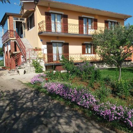 Apartman Dea Crveni Vrh Exterior foto